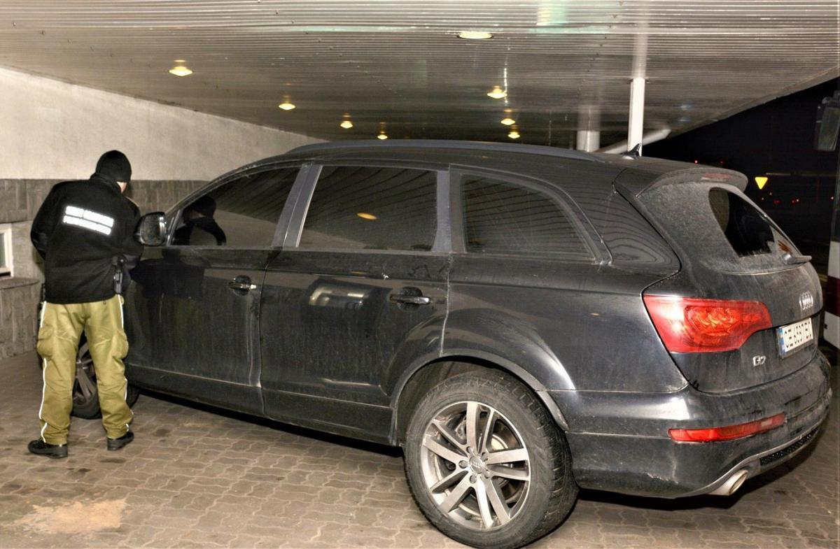 Audi Q7 i koparko-ładowarka JCB zatrzymane na granicy