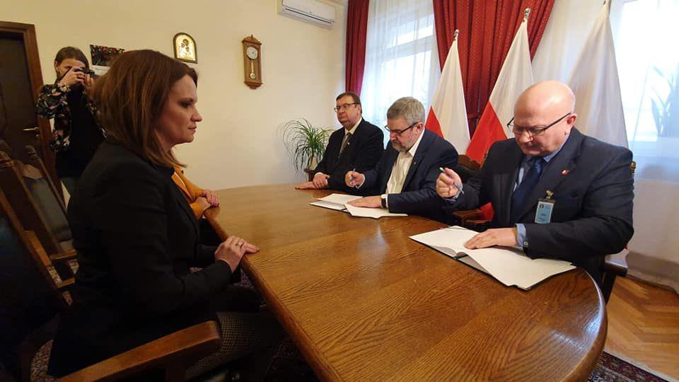 Szkoła w Oleszycach pod skrzydłami ministerstwa rolnictwa