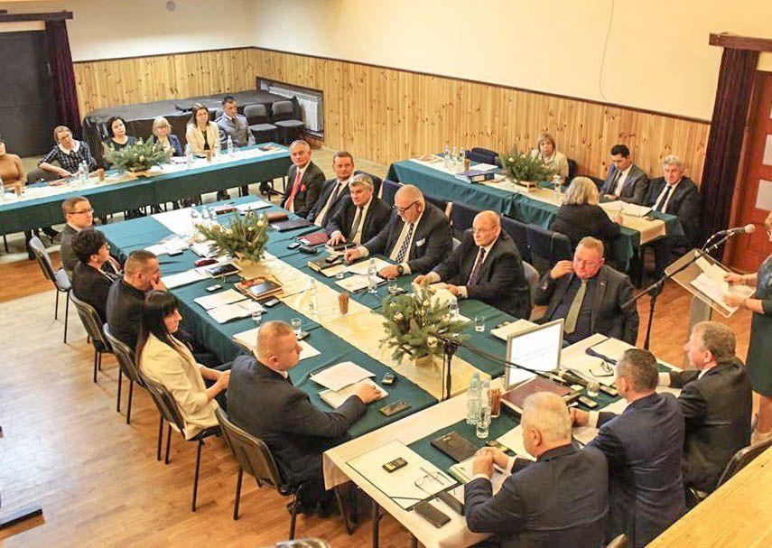 Przewodniczący nękany przez wierzyciela