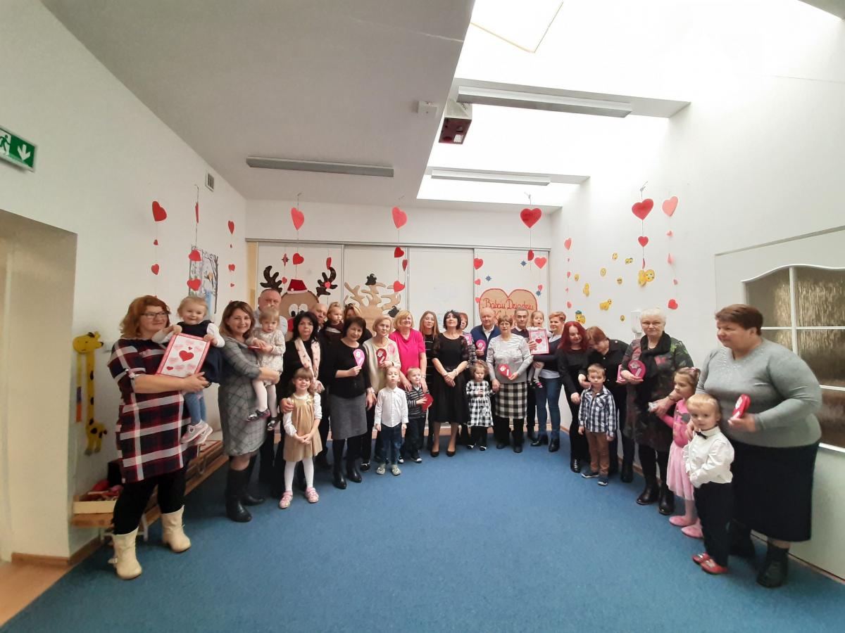 Dla ukochanych babć i dziadków. Za ich troskę i bezgraniczną miłość