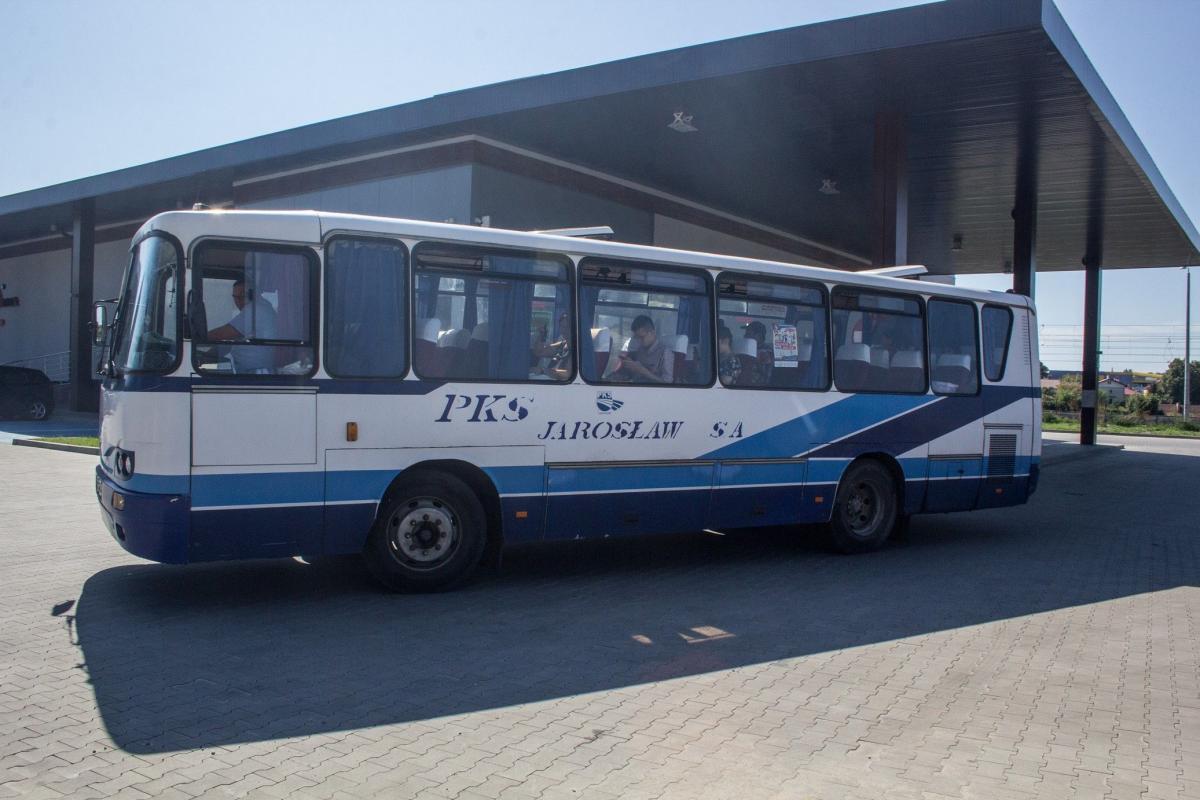 Łyżka dziegciu w beczce miodu? Niespodziewane zawirowania w dofinansowaniu przejazdów PKS