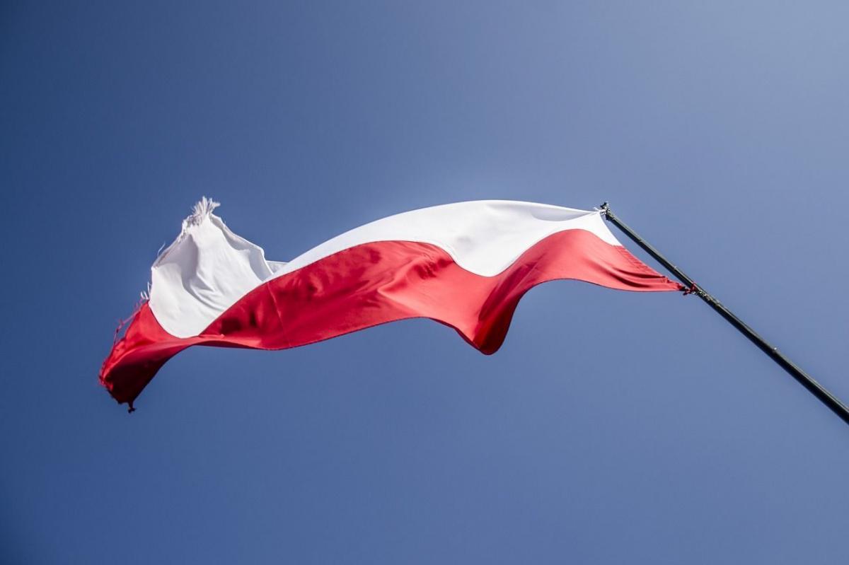 [SYGNAŁY CZYTELNIKÓW] Szanujmy symbole narodowe