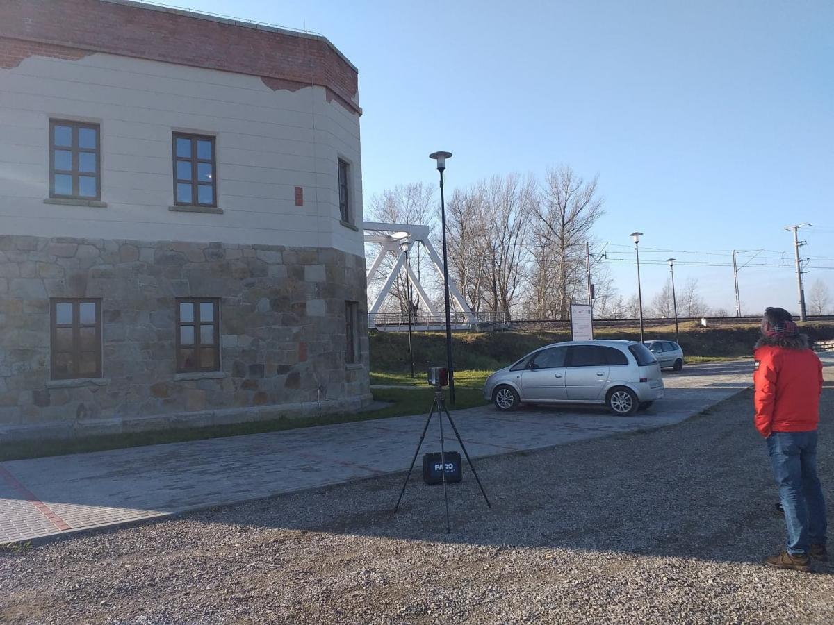 Model 3D i wirtualny spacer po strażnicy