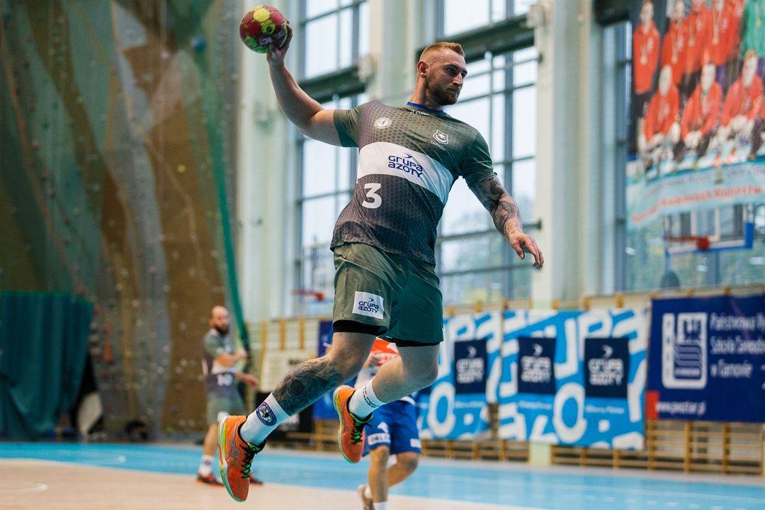 Piłkarze ręczni przemyskiego Czuwaju ograli superligowca