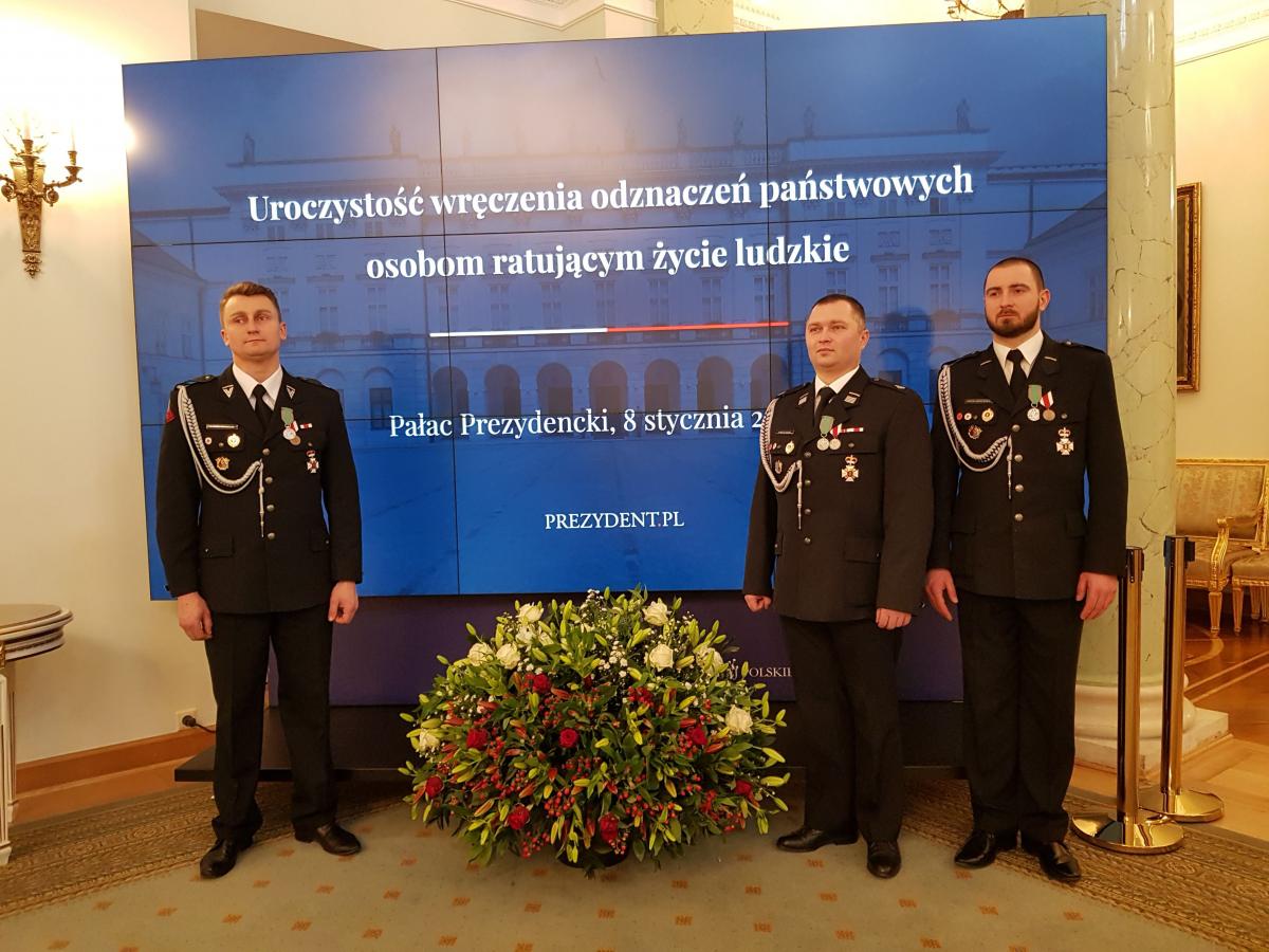 Ich powołanie się zweryfikowało. Strażacy odznaczeni za odwagę