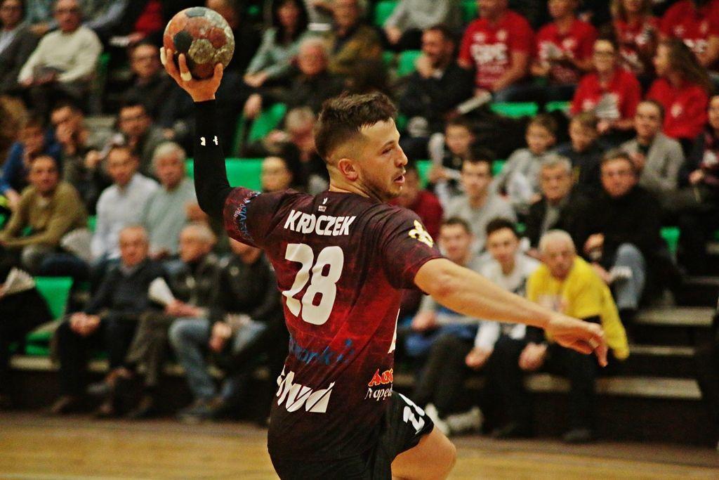 Udany początek pucharowej przygody piłkarzy ręcznych SRS Czuwaju