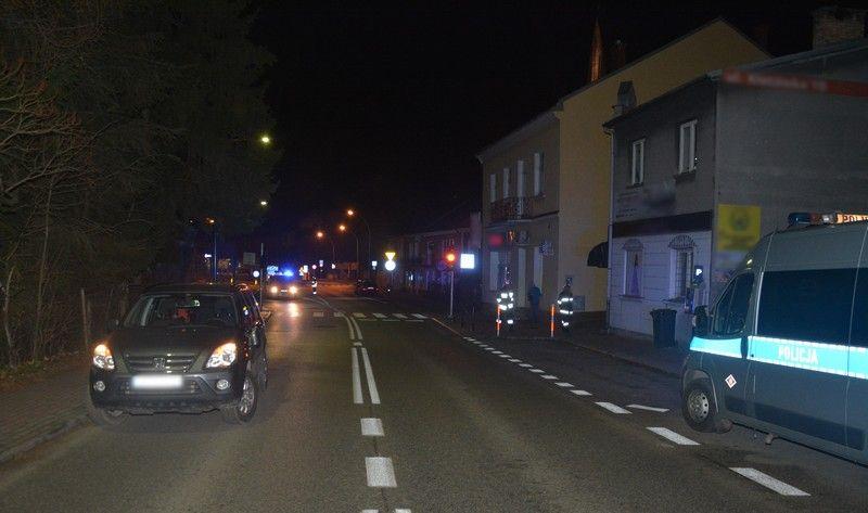 Pijany pieszy wtargnął pod samochód [ZDJĘCIA]