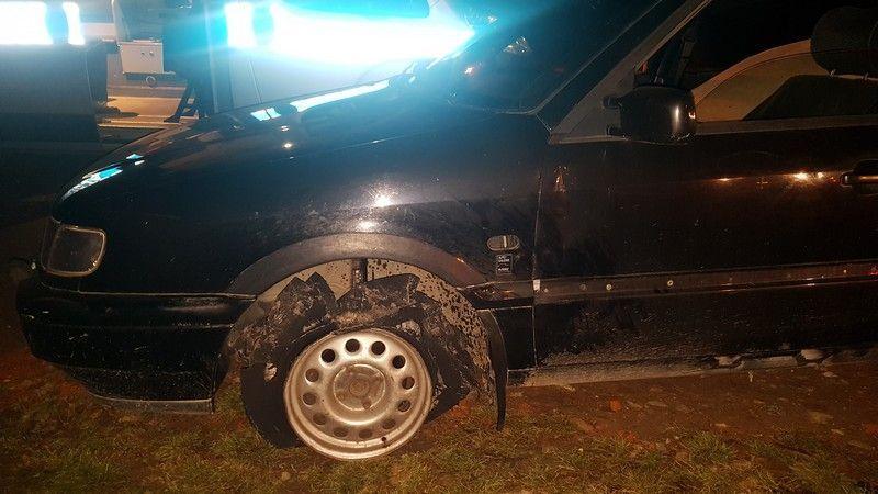 55-latek jechał bez opony, za to z promilami