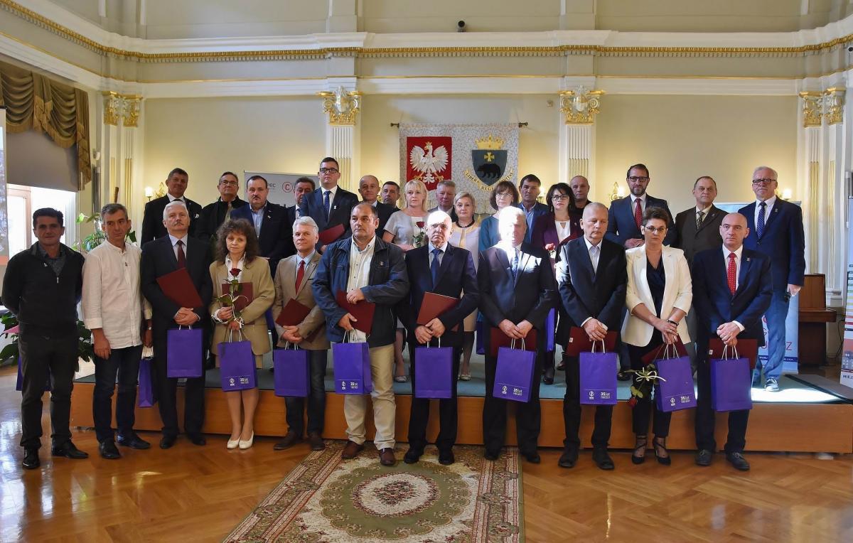 Dzisiaj palacz musi mieć czyste ręce
