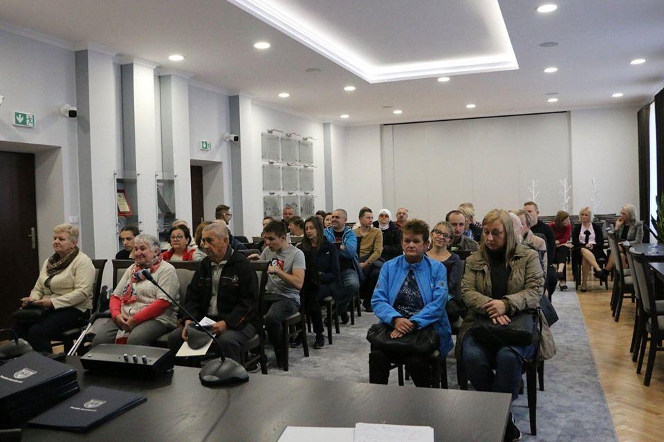 Kupią komputery, telefony... „Aktywny Samorząd” rozpoczął działanie