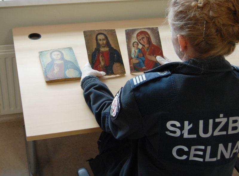 Przemytnik ikony zatrzymany. Ich wartość oceni rzeczoznawca