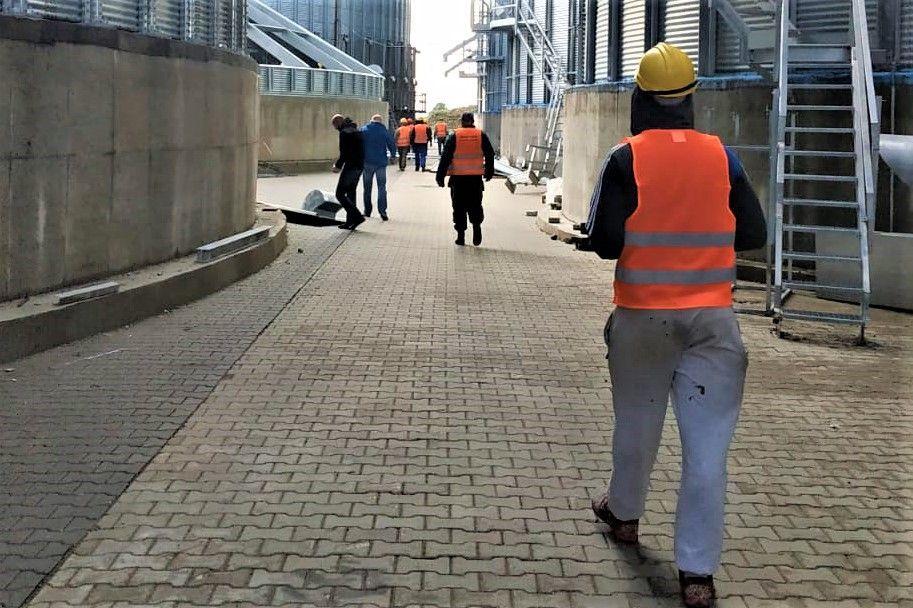 19 cudzoziemców pracowało „na czarno” w Zadąbrowiu