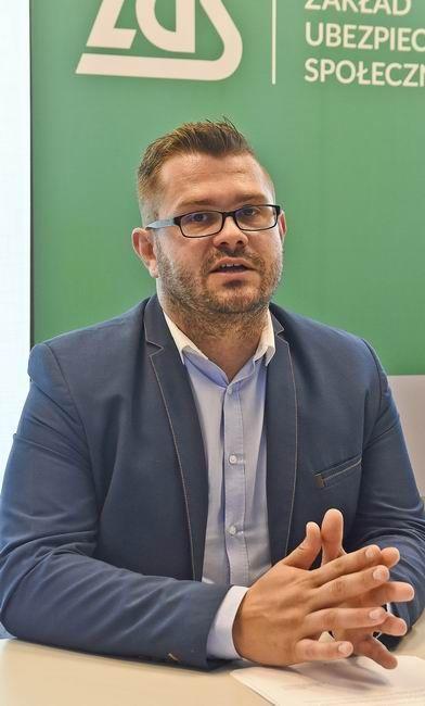 Oszuści podszywają się pod ZUS. Uważaj na podejrzane SMS-y i telefony