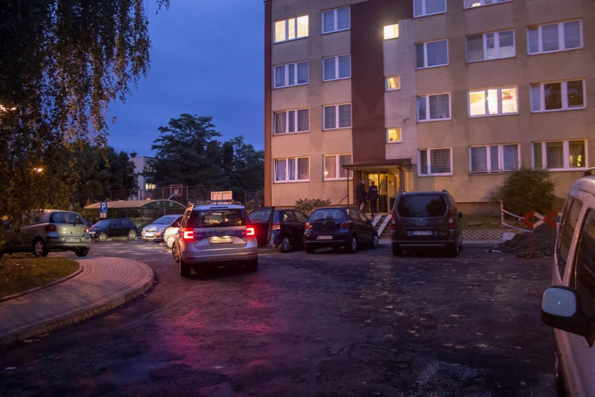 Kobieta ugodzona nożem na os. Kombatantów? [ZDJĘCIA]