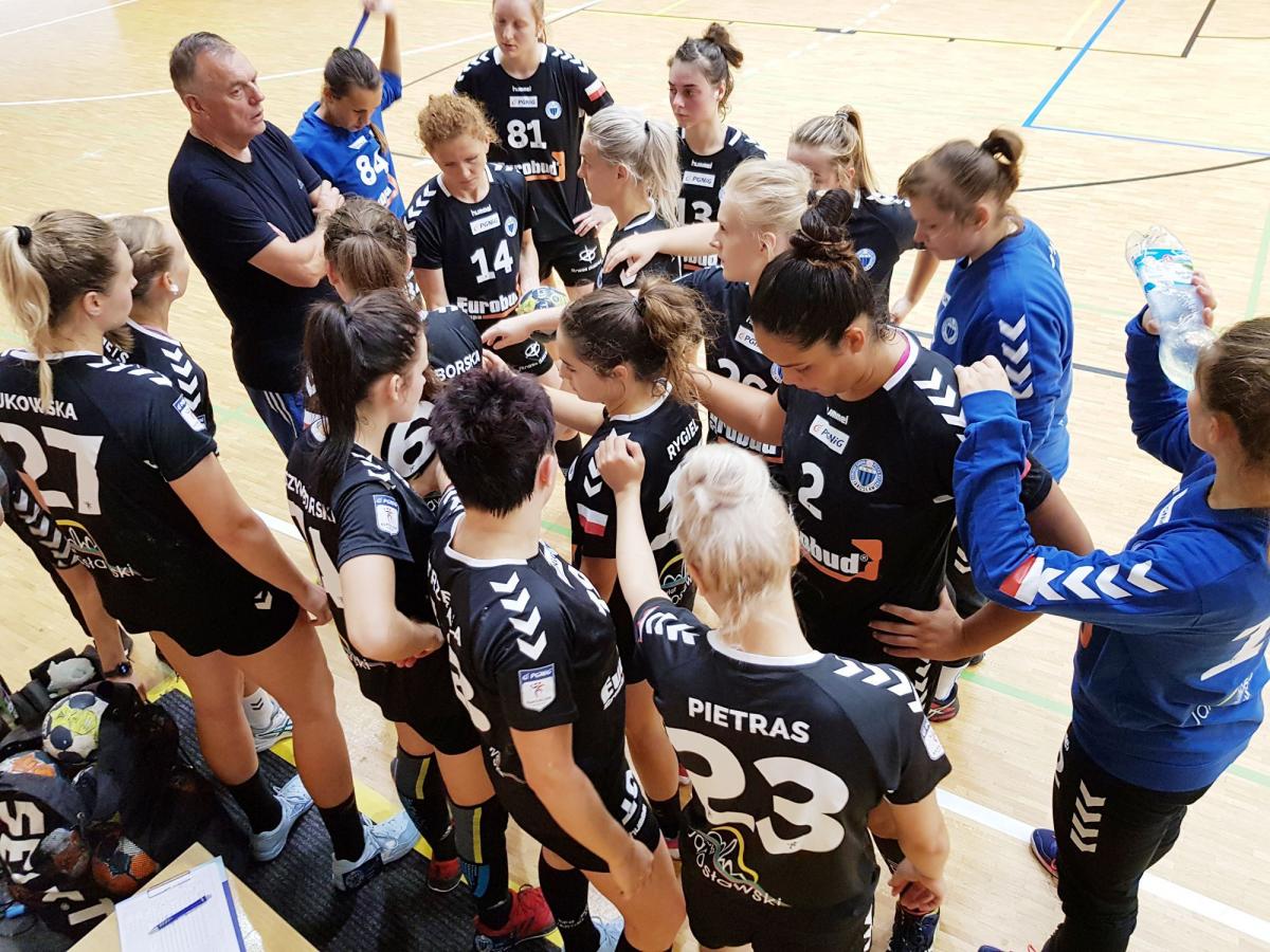 Kolejne sparingi piłkarek ręcznych Eurobud Grupa JKS Jarosław