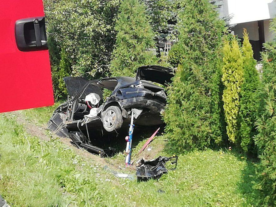 Tragedia na drodze. Zginął kierowca osobówki [ZDJĘCIA]