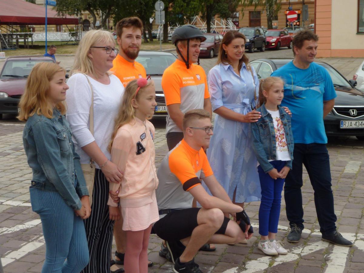 Kacper, Andrzej i Krystian w szczytnym celu dotarli do Neapolu 