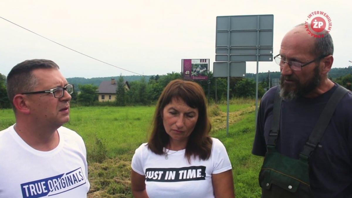 Mieszkańcy Korytnik: Dzieci chodzą do szkoły poboczem, kiedyś dojdzie do tragedii! [WIDEO]