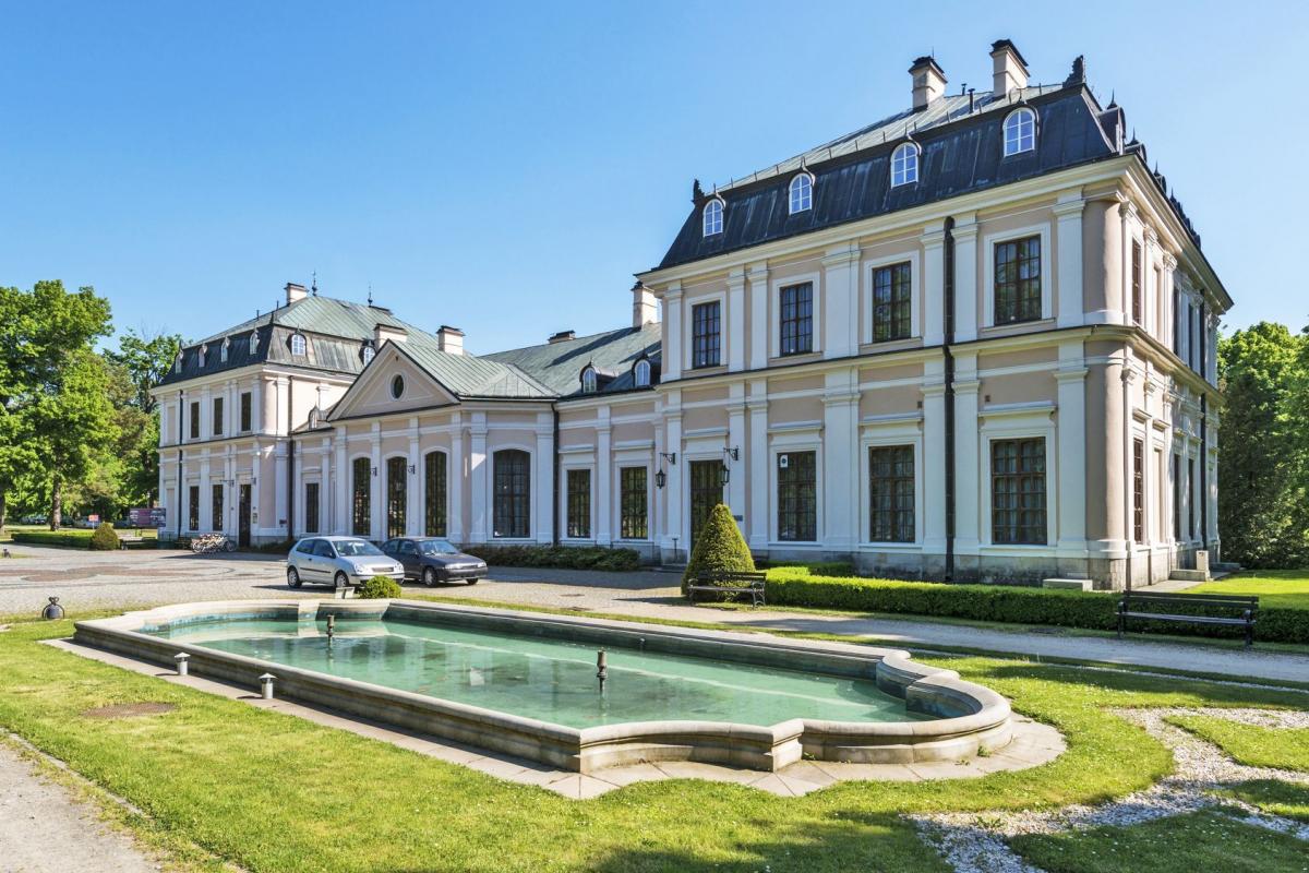Pałac Czartoryskich w nowych rękach, utrzymanie póki co w starych