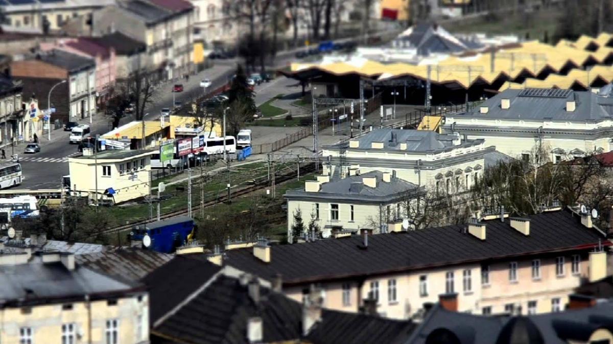Lato w pełni, więc czas na Rynek, lody, bociany i rybkę [WIDEO]
