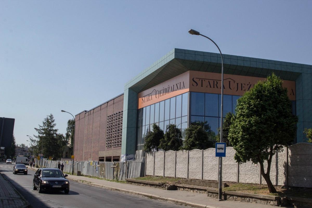 Stara Ujeżdżalnia zaczyna odkrywać tajemnice