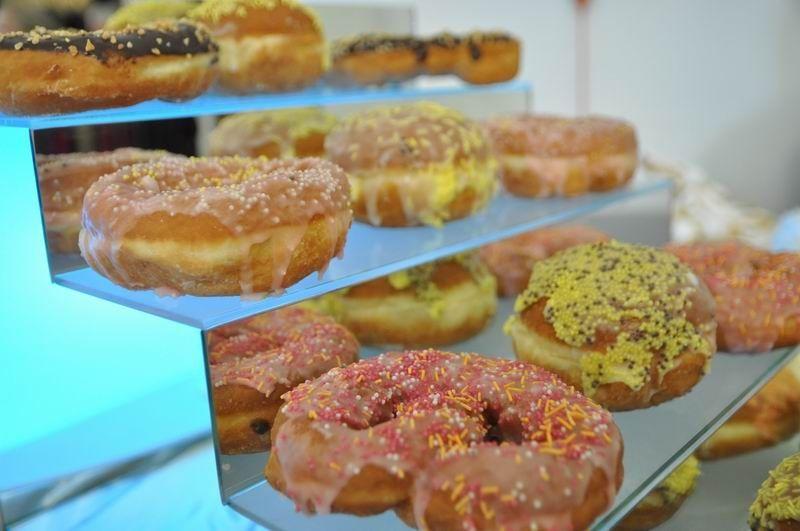 Nastolatki kradły pączki, które później zjadały