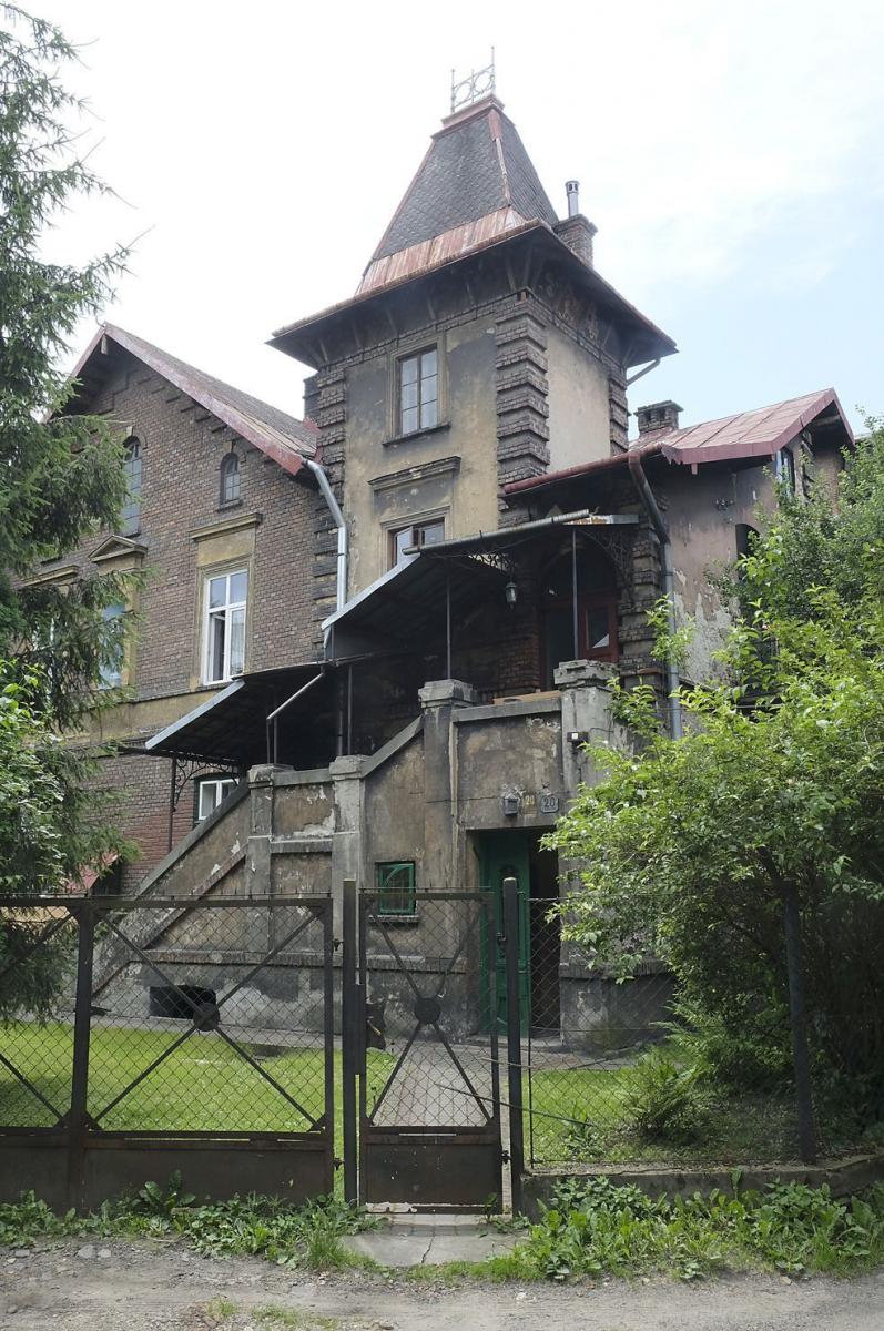 Oblężenie, dzień po dniu