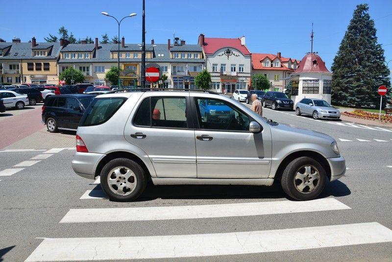 Potrącenie dwóch kobiet na przejściu dla pieszych