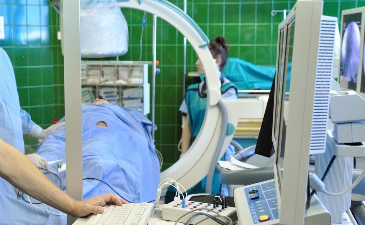 Szpital zerwał współpracę z profesorami? Dyrekcja zaprzecza