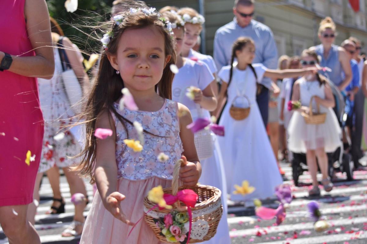 Procesja Bożego Ciała wyrazem jedności [ZDJĘCIA]