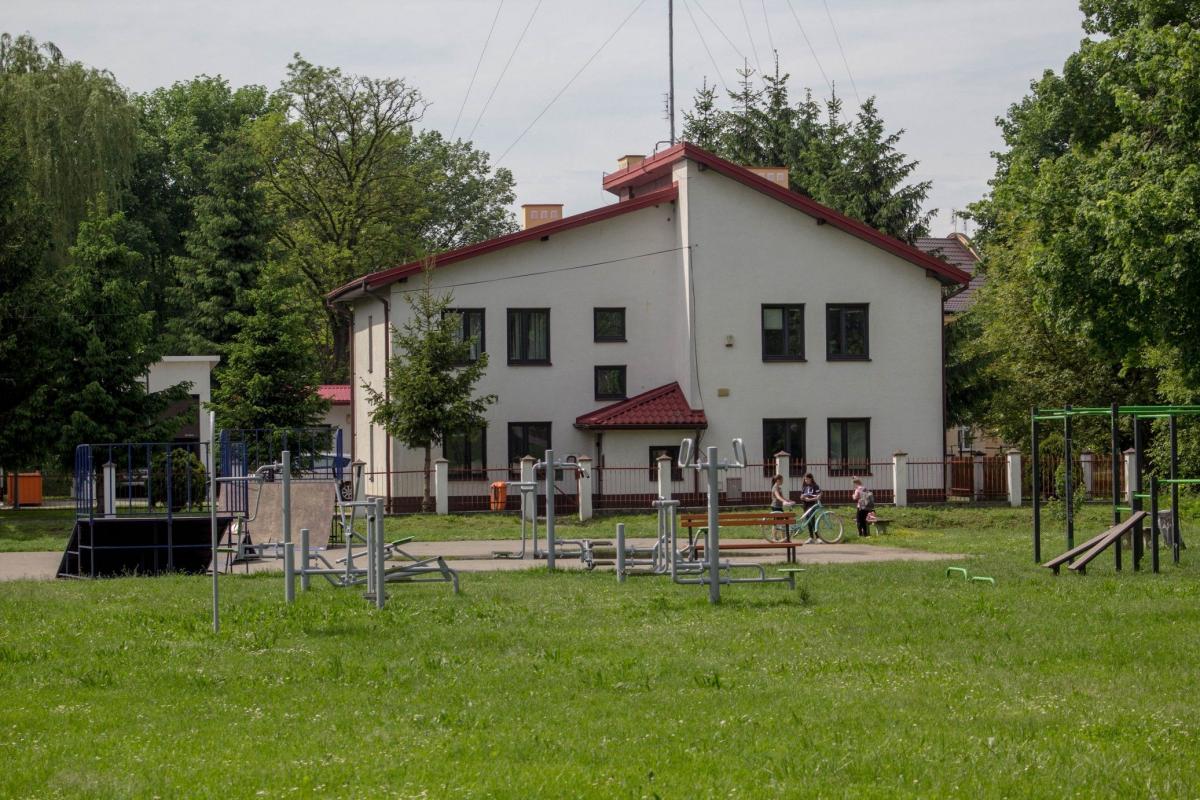 Mieszkańcy chcą placu zabaw. Kiedy realizacja?