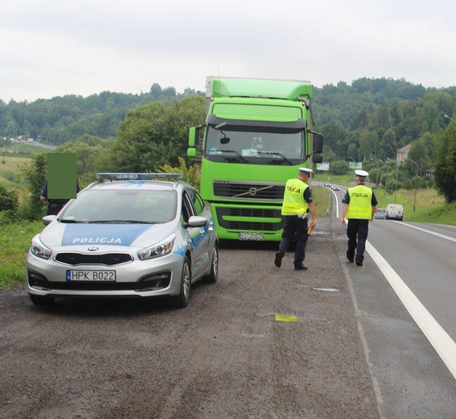 Ciężarówki i autobusy pod kontrolą