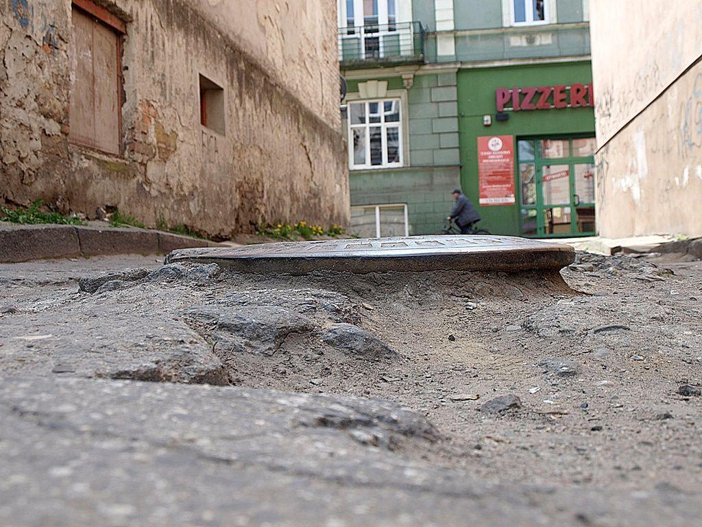 Nadzieje mieszkańców to utopia. Nie ma pieniędzy na remont łącznika