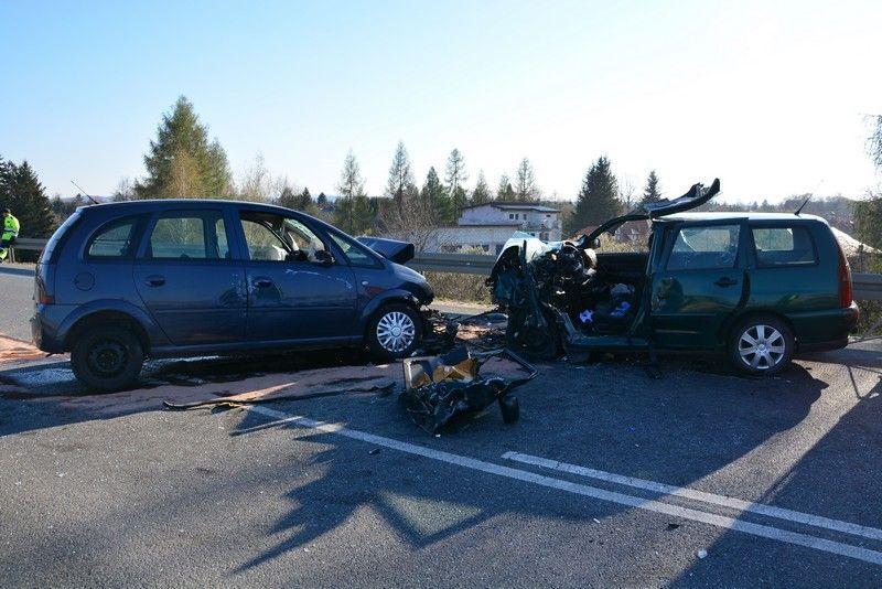Tragiczny wypadek. Zginęli dwaj kierowcy [ZDJĘCIA]