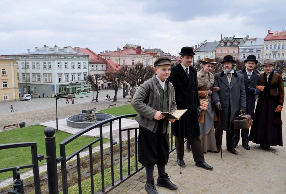 Od dziś ekipa serialu „Ziuk. Młody Piłsudski” znowu kręci w Przemyślu!