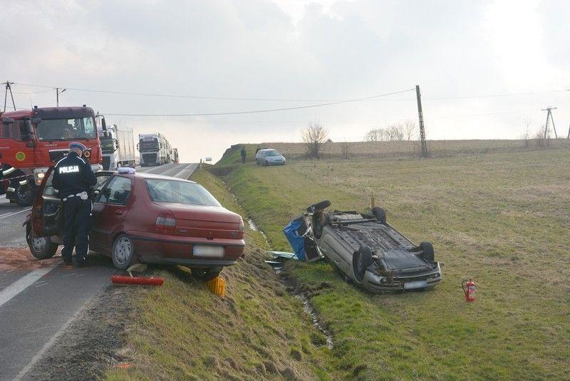 Nie ustąpił pierwszeństwa i zderzył się z fiatem [ZDJĘCIA]