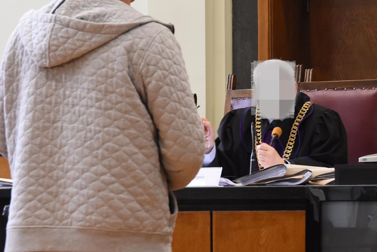 Ojciec i syn skazani za pedofilię. Wciąż są na wolności