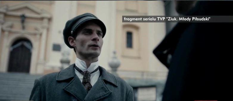 100 zł za dzień zdjęciowy. Tyle zarobi statysta na planie serialu z Przemyślem w tle