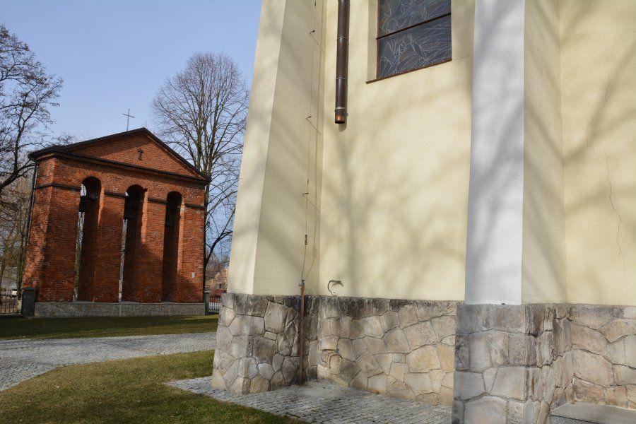 Z kościoła zginęły miedziane rynny. Policja szuka świadków [ZDJĘCIA]