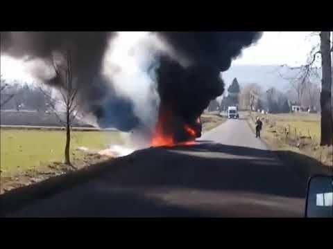 Z ostatniej chwili! Pożar busa koło Fredropola [WIDEO INTERNAUTY]
