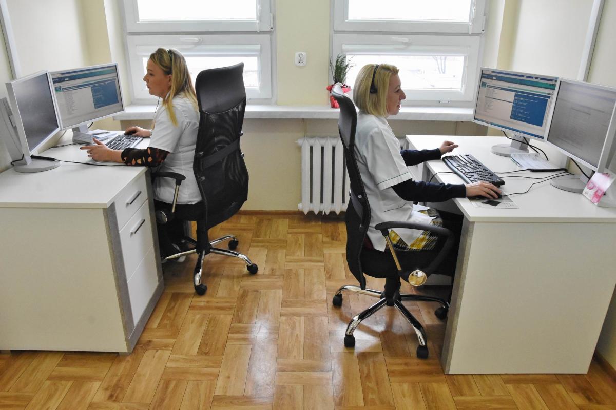 W przychodni otwarto call center. Rejestracja u specjalisty ma być łatwiejsza [ZDJĘCIA]