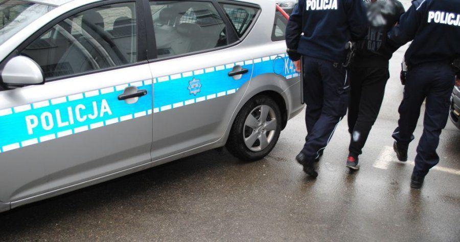 Odpowiedzą za odpalenie rac na stadionie