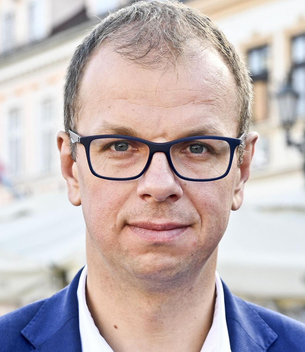 Kasa na punkt dystrybucji żywności czy na usługi opiekuńcze?