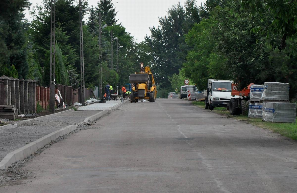 Bezrobotnych mniej niż rok temu