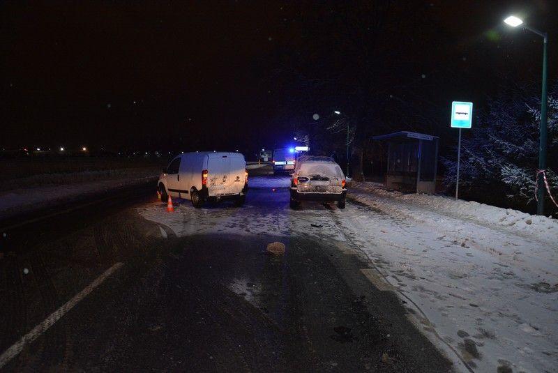 Kierujący fordem najechał na tył fiata. Miał ponad 3 promile [ZDJĘCIA]