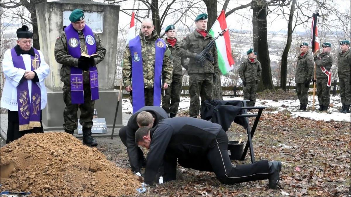 Pogrzeb żołnierza, który poległ 100 lat temu [WIDEO]