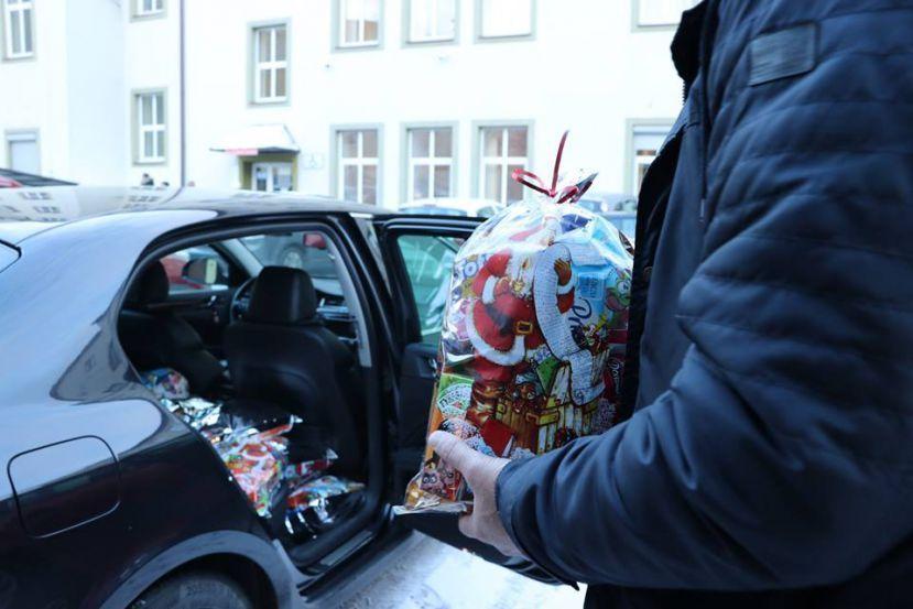 Pomocowe akcenty na koniec roku