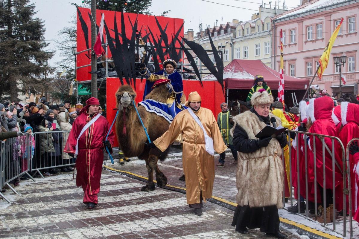 Orszak Trzech Króli przeszedł ulicami miasta [ZDJĘCIA]