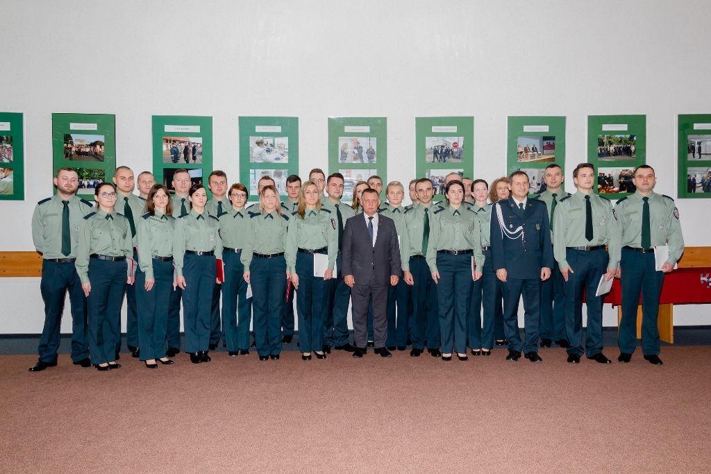 79 nowych celników. KAS cieszy się popularnością