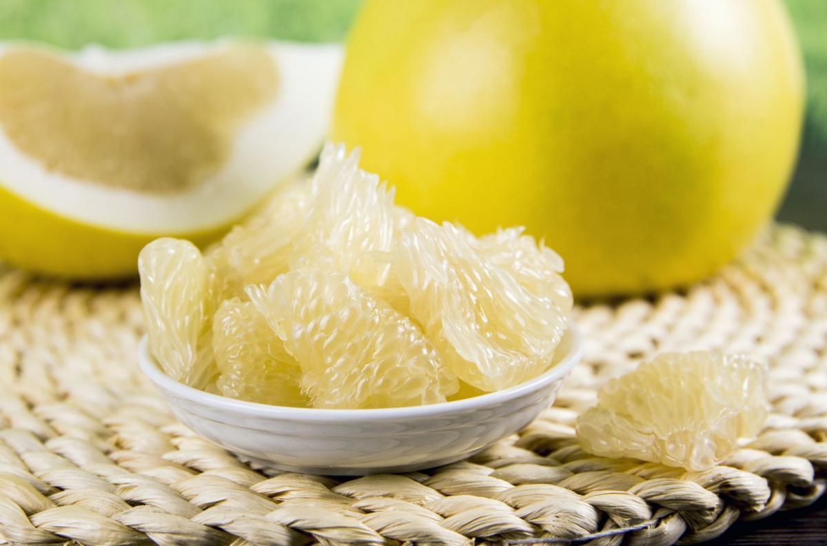 Pomelo – cytrusowy gigant uzupełni zimową dietę